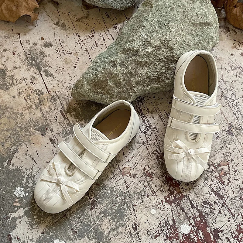 Women’s Mary Jane Cross-Strap Flats - Elegant Round-Toe Ballerinas with Soft Comfortable Sole