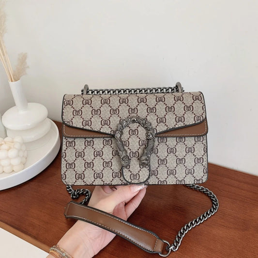 Château Belle - Retro Chain Crossbody Shoulder Bag for Women