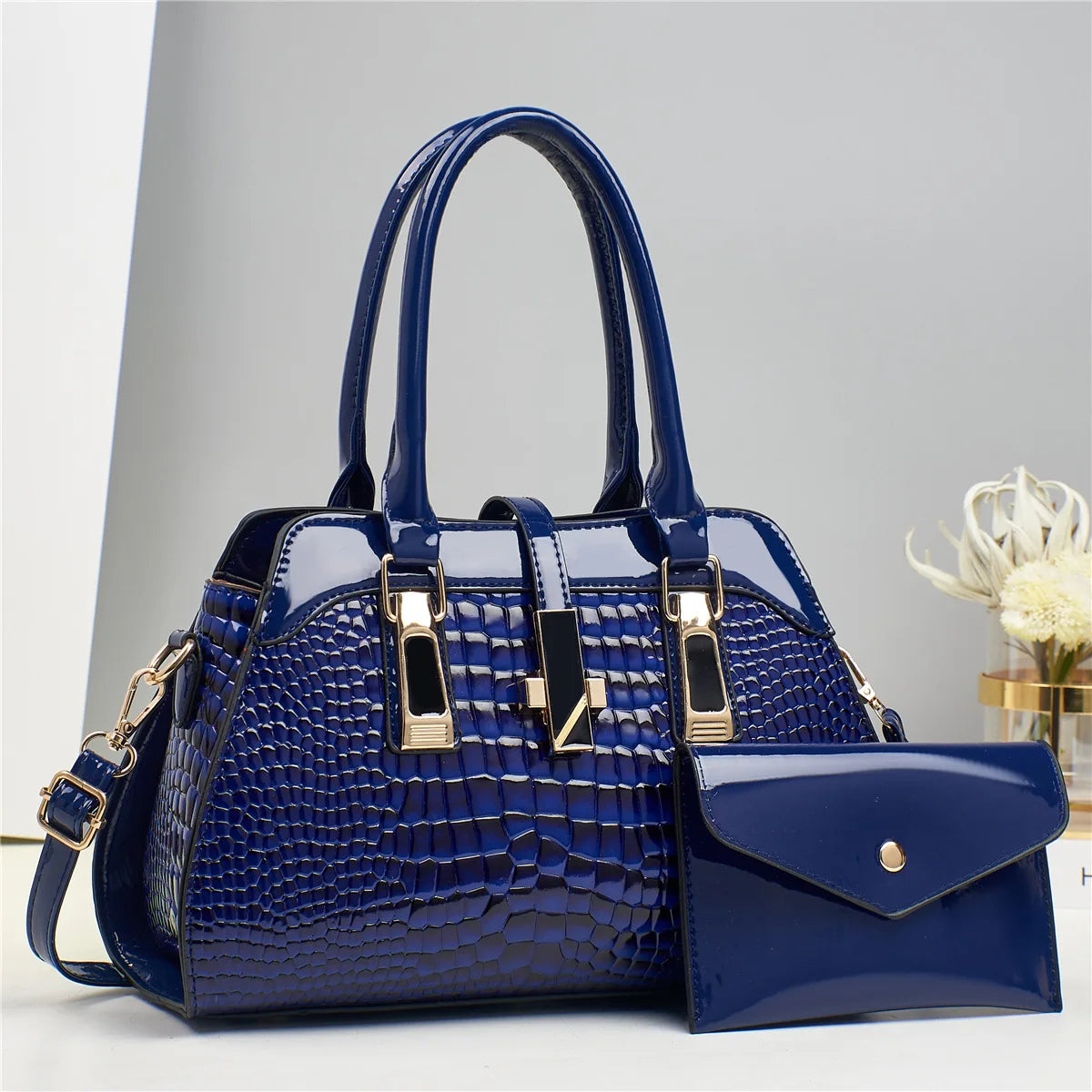GlossCroc Luxe Tote - High-Shine Crocodile Pattern Handbag for Stylish Women