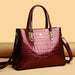 Elegant Comfort Shoulder Bag - Classic Tote for Stylish Moms