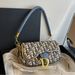ChromaCurve Contrast Chain Saddle Bag - Stylish Crossbody & Underarm Shoulder Bag for Women