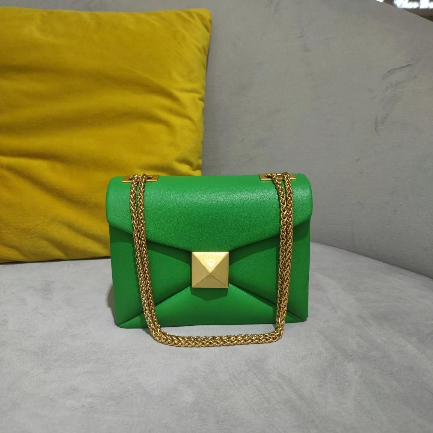 Verde Rivetta - Cowhide Leather Chain Shoulder Bag with Gold Stud Accents